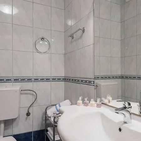 Blue Lagoon St - One Bedroom Daire Split